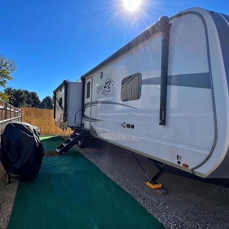 Apartamento Luxury Glamping Near Idaho Event Center In Nampa Exterior foto