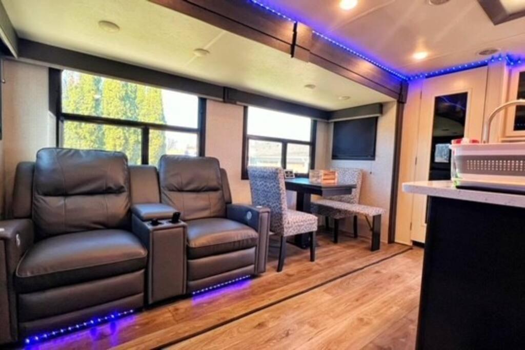 Apartamento Luxury Glamping Near Idaho Event Center In Nampa Exterior foto
